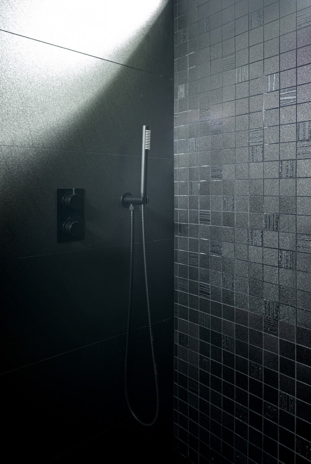 beyond-interior-design-black-shower-design