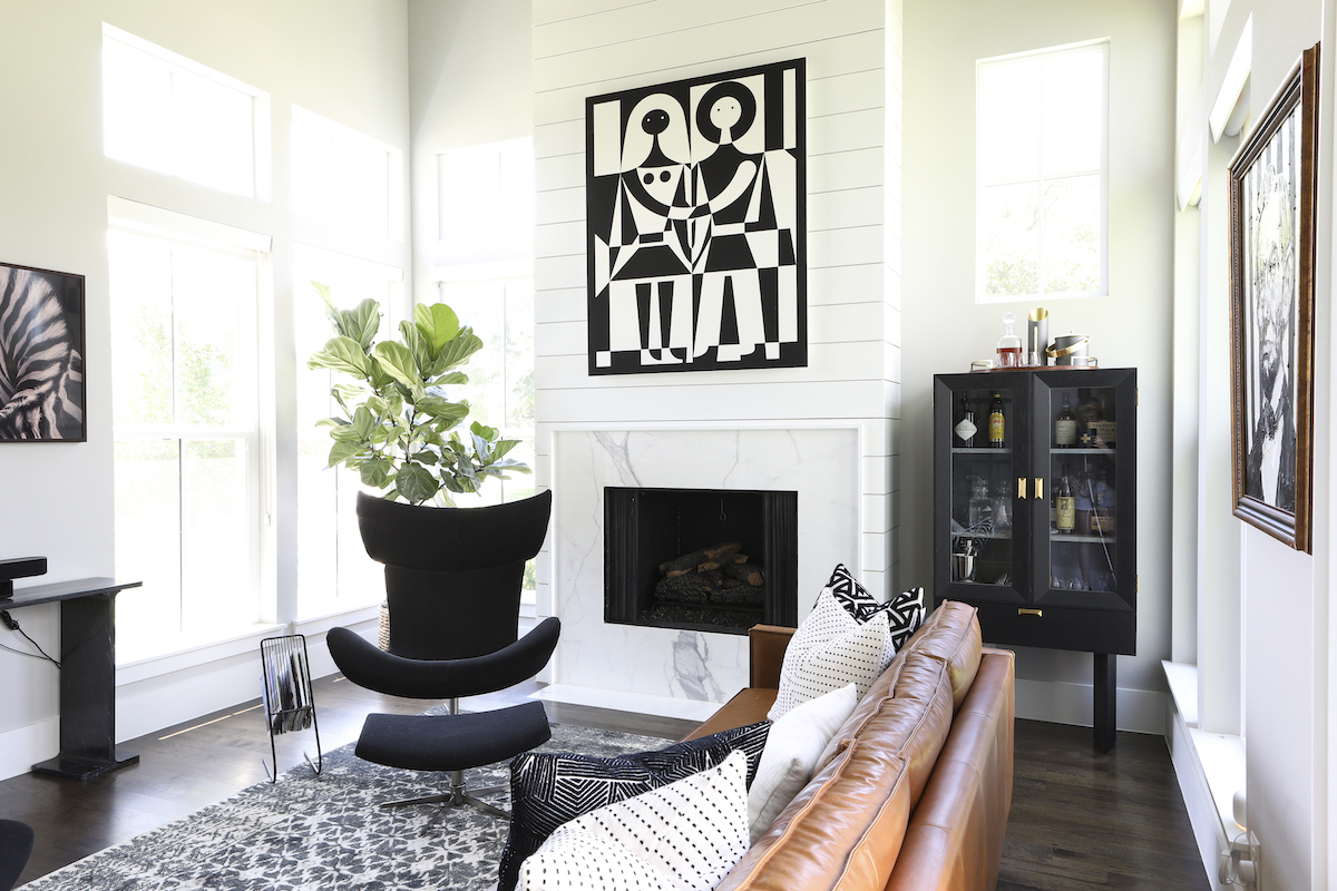 beyond-interior-design-dallas-tx-living-room-den-design-fireplace