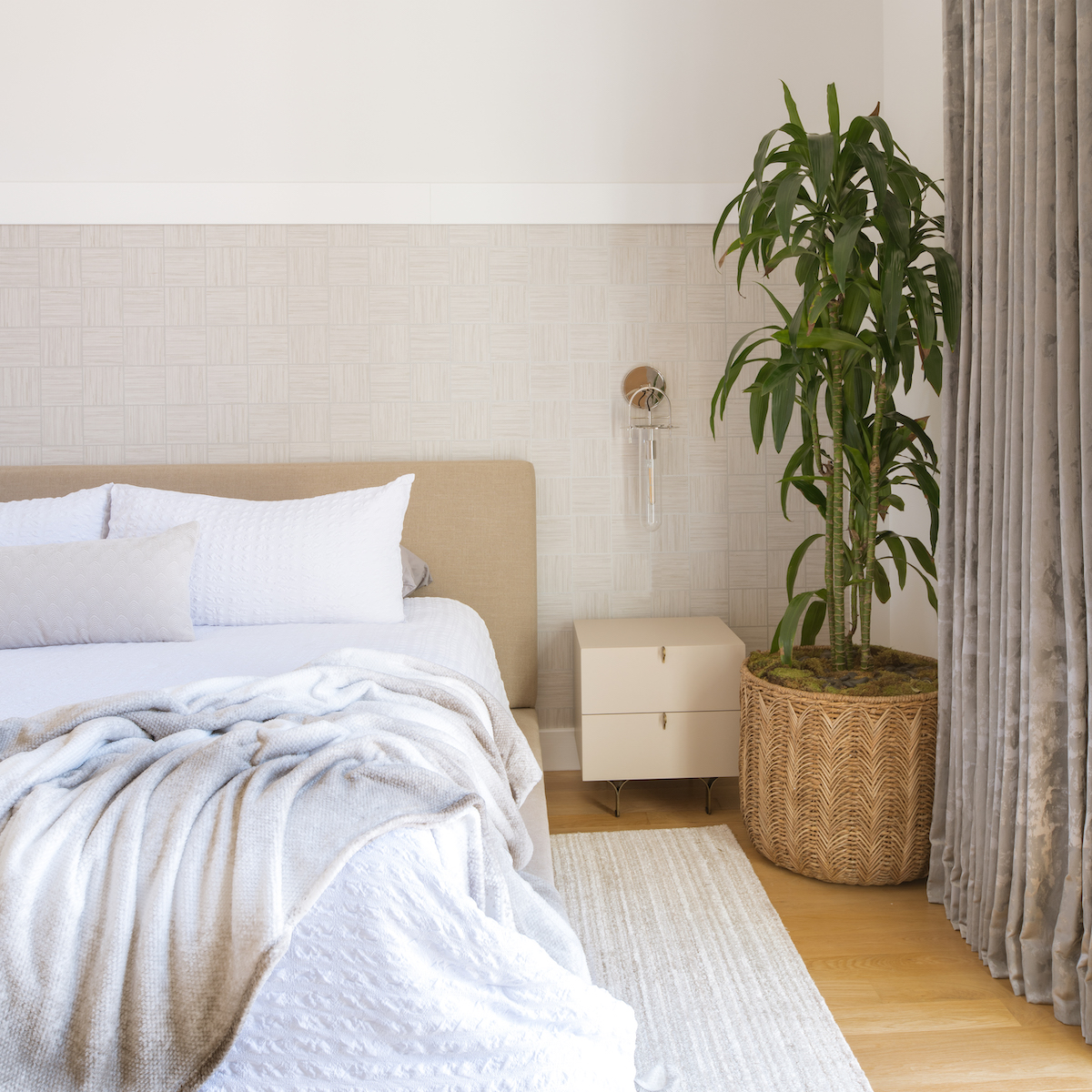 beyond-interior-design-bedroom-design-wall-sconce-nighstand