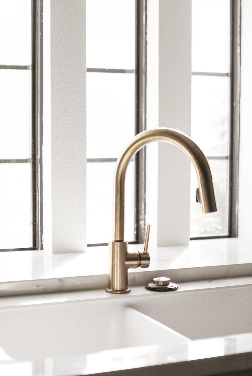 copper-faucet-kitchen-interior-design