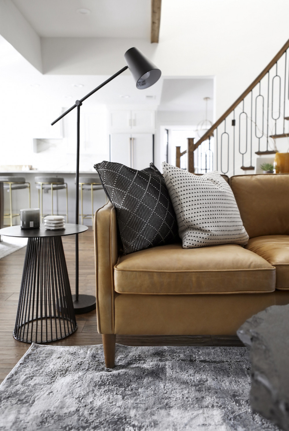 light-leather-sofa-close-up-living-room-design