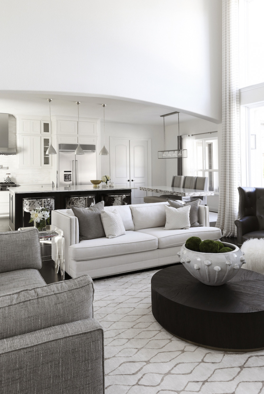 living-room-interior-designer-beyond-id-frisco-tx