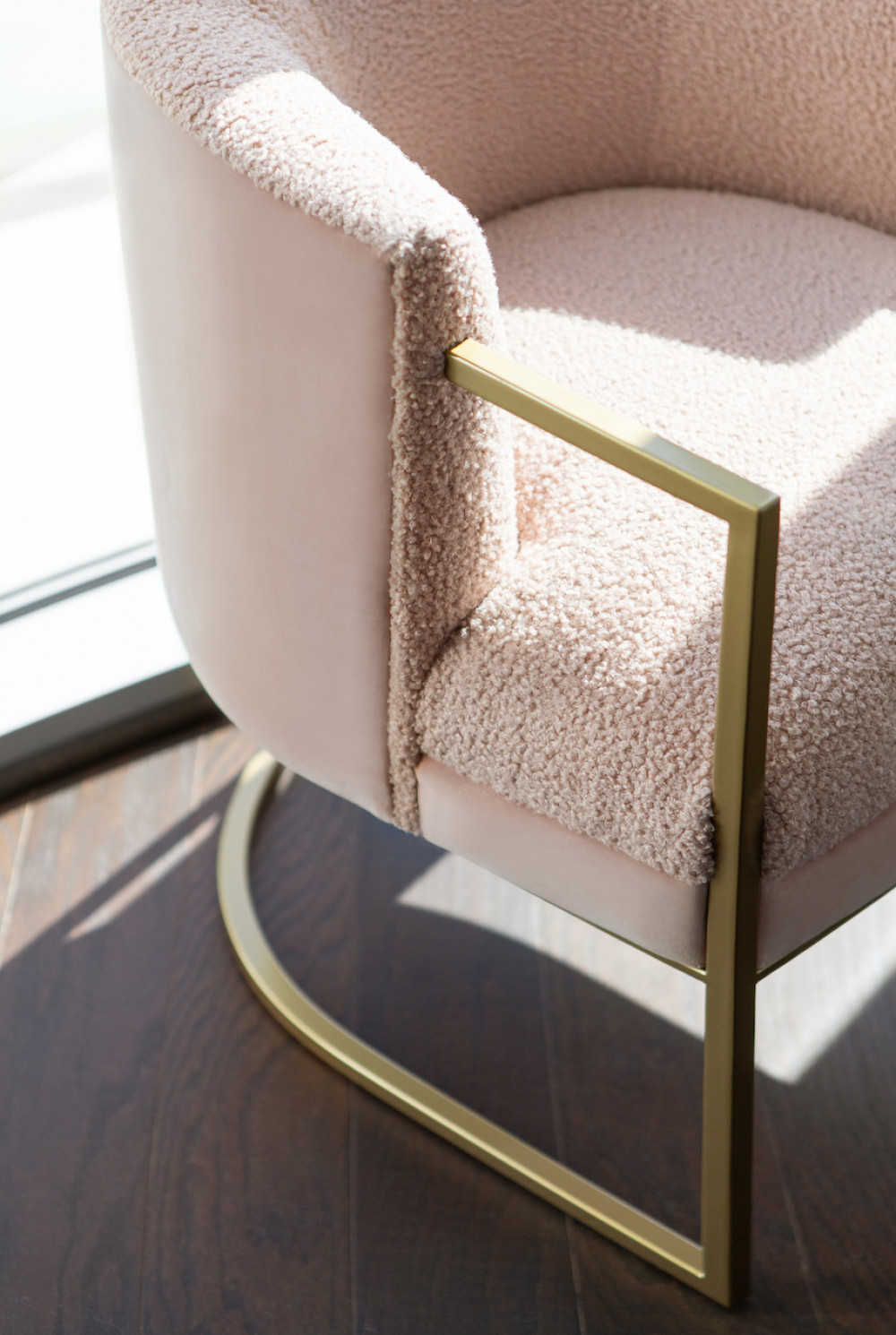pink-sherpa-accent-chair-gold-legs