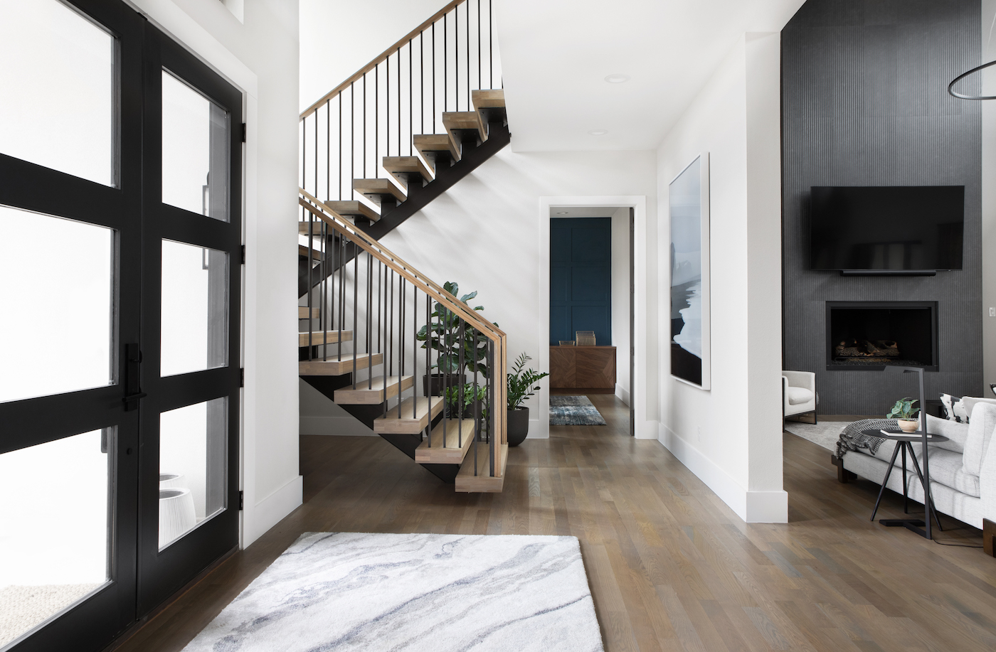 dallas-tx-interior-design-floating-staircase