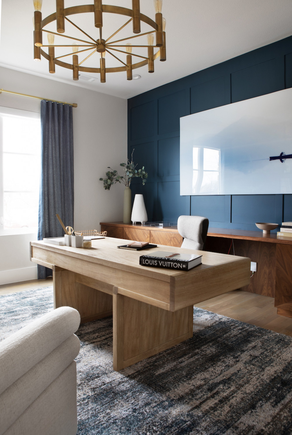 home-office-accent-wall-blue