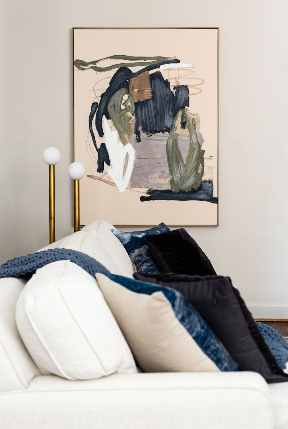 framed-artwork-living-room-design